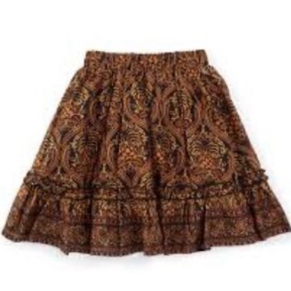 Elegant A-Line Skirt with Paisley Design